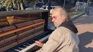 Street music in Kyiv today. Kyrylo Kostukovskyy