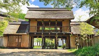 【旅館の中にモノレール】 山の斜面に建つかやぶき家屋の温泉旅館に宿泊 | 川場温泉かやぶきの源泉湯宿 悠湯里庵