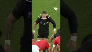 The way rugby players spot defensive gaps #rugby