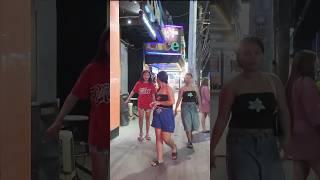 Angeles city. Fields Avenue. Night Life 2025