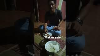 enaknya makan sate#shorts