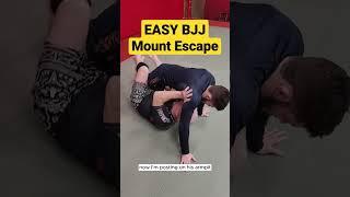 BJJ BEGINNER  EASY MOUNT ESCAPE #bjj #jiujitsu #grappling