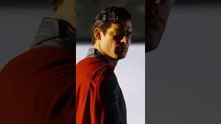 Mira hacia arriba y descubre quién está llegando. ️ #Superman 10 de julio, solo en cines. 