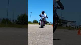 Motogymkhana training. Honda VFR 400 nc24. Video by @Motoniu  #motorcycle #motogymkhana #gymkhana