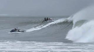 HUGE WAVE SURFING CYCLONE ALFRED AT KIRRA BEACH AUSTRALIA