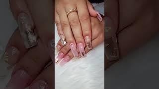Nail Art Mastery: Glitter & Acrylic Glam #acrylics #glitter #nails #fok
