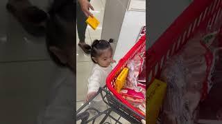She know how to add to cart