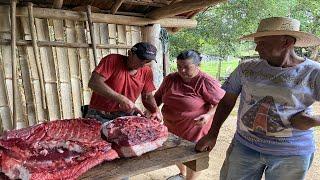 WORKING IN THE FARM - ELIANA AND DONATO