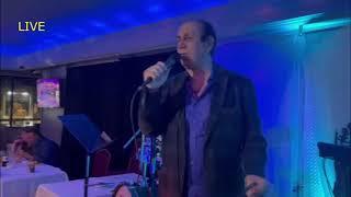 Googoosh gharibe Ashena (cover) by Razmik Keshishyan in 40 sotoon Restaurant