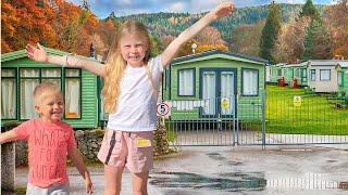 Living in a Tiny House | Adriana and Markus Adventure | Vlog