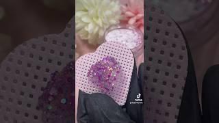 This is what I’m talking about! Love glitter acrylics like this #acrylicnails #nailswatches #nails