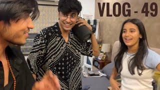 Bohot zyada crazy ho gaya- VLOG 49 | ​⁠@ananyasharmamusic_ ​⁠@bharatchandak11