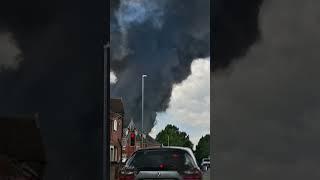 TOXIC FIRE in RUSHDEN. U.K. #fire #rushden #northamptonshire #pollution #fireresponse