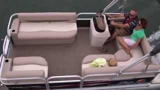 SUN TRACKER Boats 2015 PARTY BARGE 16 DLX Gas or Electric Pontoon Boat