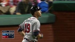 ATL@PHI: Simmons brings home Freeman with sac fly