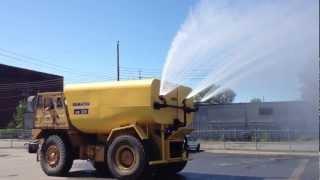 beaver equipment Komatsu  camion à eau - water tank HD325