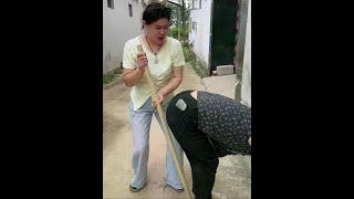 The funniest video in the countryside #funny #funnyvideo #shortvideo