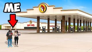 Extra Emily & Agent Visit The World’s Largest Gas Station!