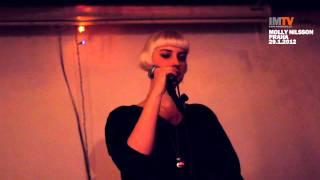 Molly Nilsson "I Hope You Die" (Final Club, Praha, 29.1.2012)