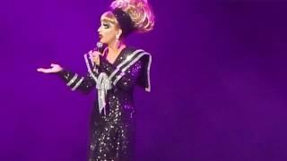 Bianca Del Rio introducing Alyssa Edwards and throwing a bit of shade - SO FUNNY