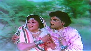 Naresh Kanodia Action Scene - હલકા નું લોહી હલકુંજ હોય - Gujarati Action Scene- Pankhida Ho Pankhida