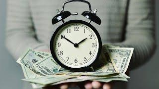 This Is Why Time Is MORE Valuable Than Money, According to a Financial Freedom Expert