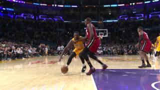 Julius Randle Drains a Spinning Game Winner