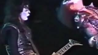 Calling Dr. Love solo by Vinnie Vincent of Kiss
