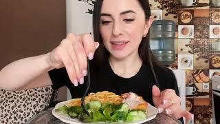 МУКБАНГ НА КУХНЕ Паста с Икрой, Салат  и Копченое мясо Russia MUKBANG