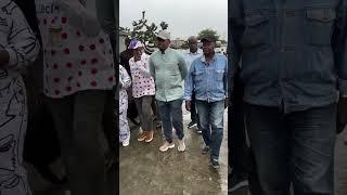 Samuel Eto’o visite le stade de Bonamoussadi