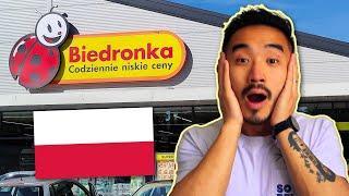 American Goes Shopping In Polish Supermarket 