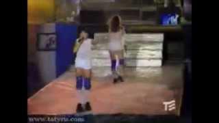 t.A.T.u-Malchik Gay Russian Version Live (Sub Spanish) Uncensured