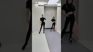 Twisting Hip session #shorts #moderng #model #fashion #fashiontrends #fashionstyle #viralshorts