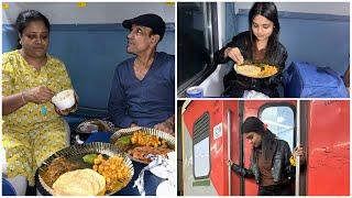 Train Mujhe bahut pasand hai  || mummy ne tasty Khana bnaya || alkaagarwal || kolkata