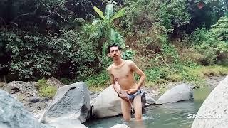 TRENDING! EDISI MANDI DI KALI SORE SORE