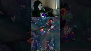 la primera de la season       #gwen #leagueoflegends #españa #español #gamergirl