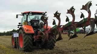 2017 Kubota M7171 Premium KVT 6.1 Litre Diesel Tractor With Kverneland Plough