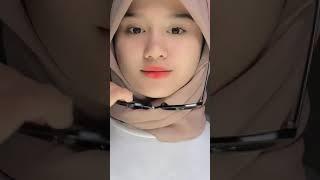 Cewek hijab+kacamata cantik banget #shorts #tiktok