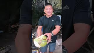 Luke Damant drinks $2 coconut in El Nido, Philippines 