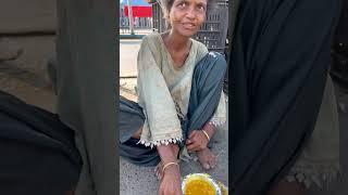 Maa ki kok main rahe kar duniya ko kareeb jana  #humanity #food #life #help #sad #mother #howrah