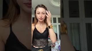 Chinese Young Mom Live Olshop