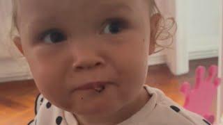 Adorable toddler tries sticky BBQ chicken and instantly regrets her decision || WooGlobe