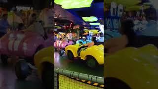 wheels On The Bus Go Round and Round