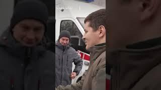 Волноваха: губернатор Ямала передал ключи от новых автомобилей скорой помощи