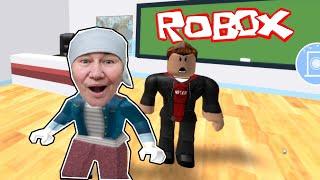 Выгнали из школы зомби в Roblox! Совершила побег из плохой школы где много зомби. Zulya