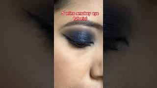 Blue smokey eye in just 5 mins #smokeyeyetutorial #eyemakeup #makeupartist #shorts #trending