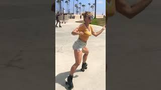 Skate Dancing! #venicebeach #rollerdance #rollerskate