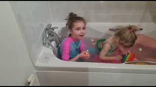 SLIME BAFF messy play at home in the bath with Gelli baff, SLIME baff fun kids play time