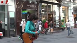  Smoke. Street Musician. Vienna Guides by RussianAustria (HD)