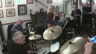 The Summer Wind - Sarah-Jane Hassell with the Andy MacLean Band